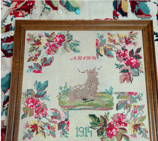 1914 Floral Stag by Quaint Rose Needlearts