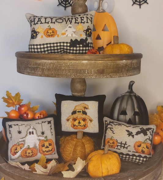 Halloween Set Pillows by Serenita di Campagna